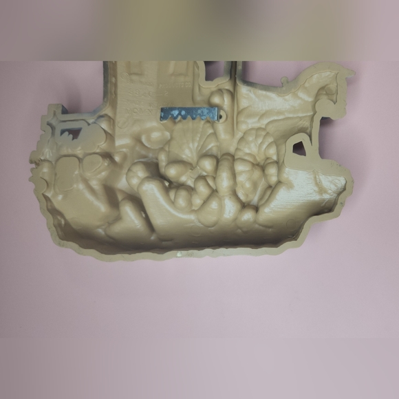 Set of 2 1990s Burwood Amish Horse Buggy Cottage and Amish Farm Wall Ha… - Picture 4 of 8